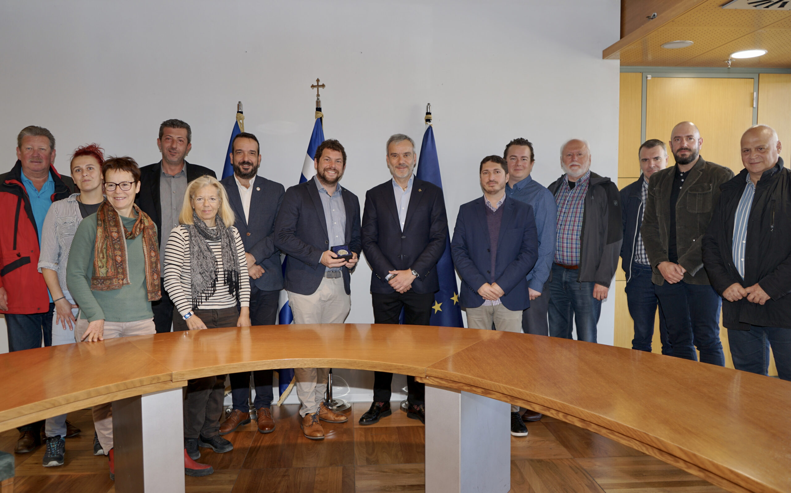 Αντιπροσωπεία της Ομοσπονδίας Εργατών Αυστρίας στο Δημαρχείο Θεσσαλονίκης – Συνάντηση με τον Δήμαρχο Κ. Ζέρβα